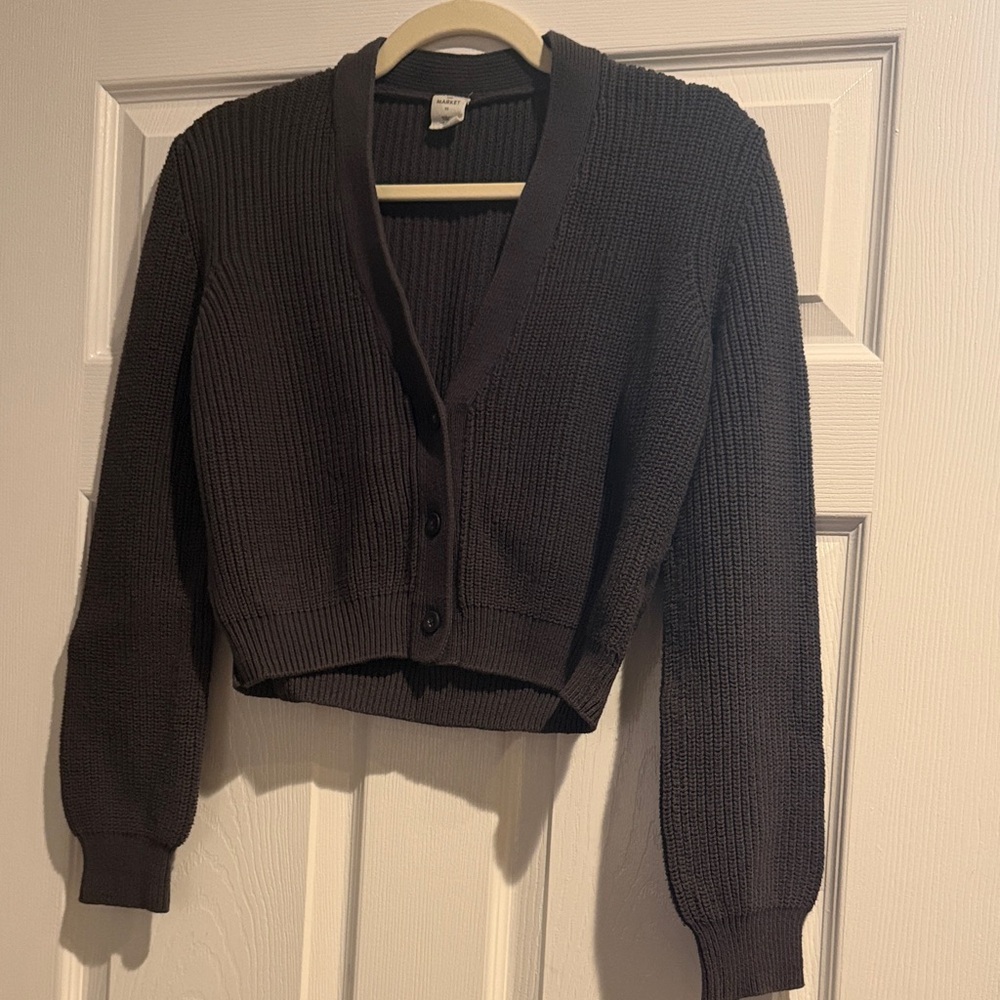 Melrose and Market Black Ribbed Cropped V-Neck Cardigan